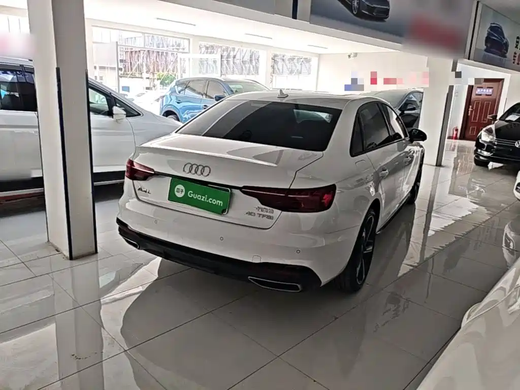 Audi A4L 2024