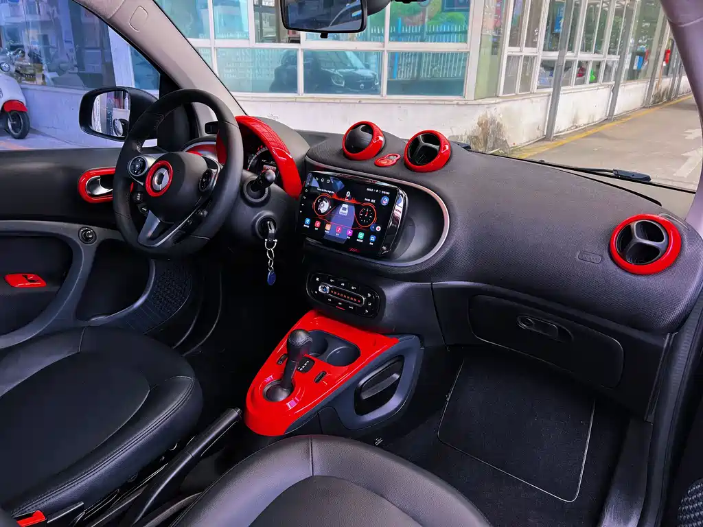 smart Fortwo 2017 — фото 10
