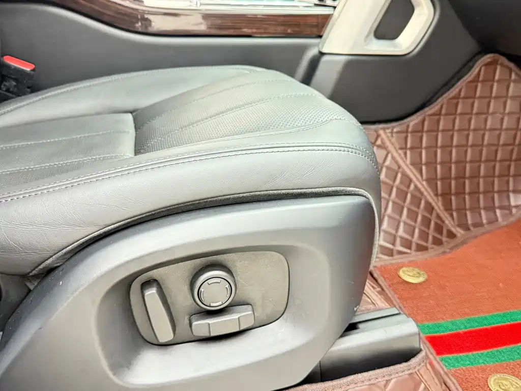 Land Rover Range Rover 2016 — фото 17
