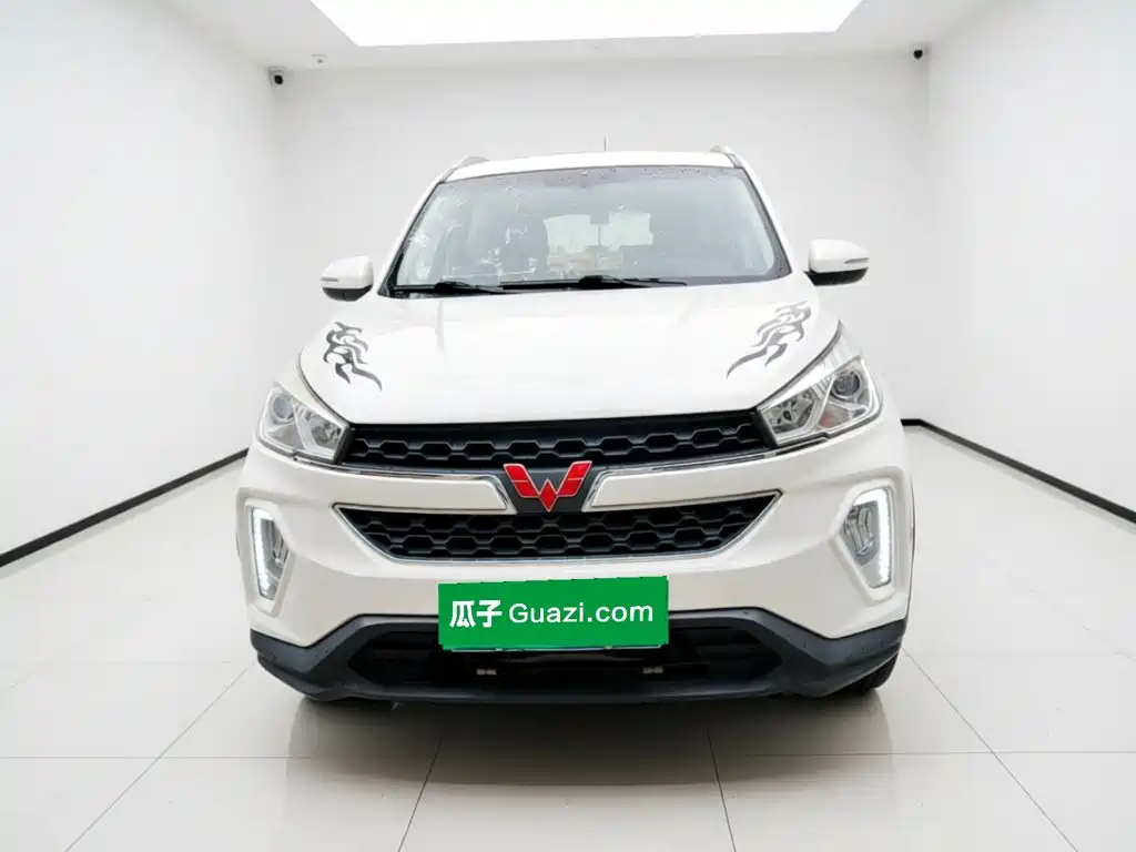 Wuling Hongguang S3 2018 — фото 24