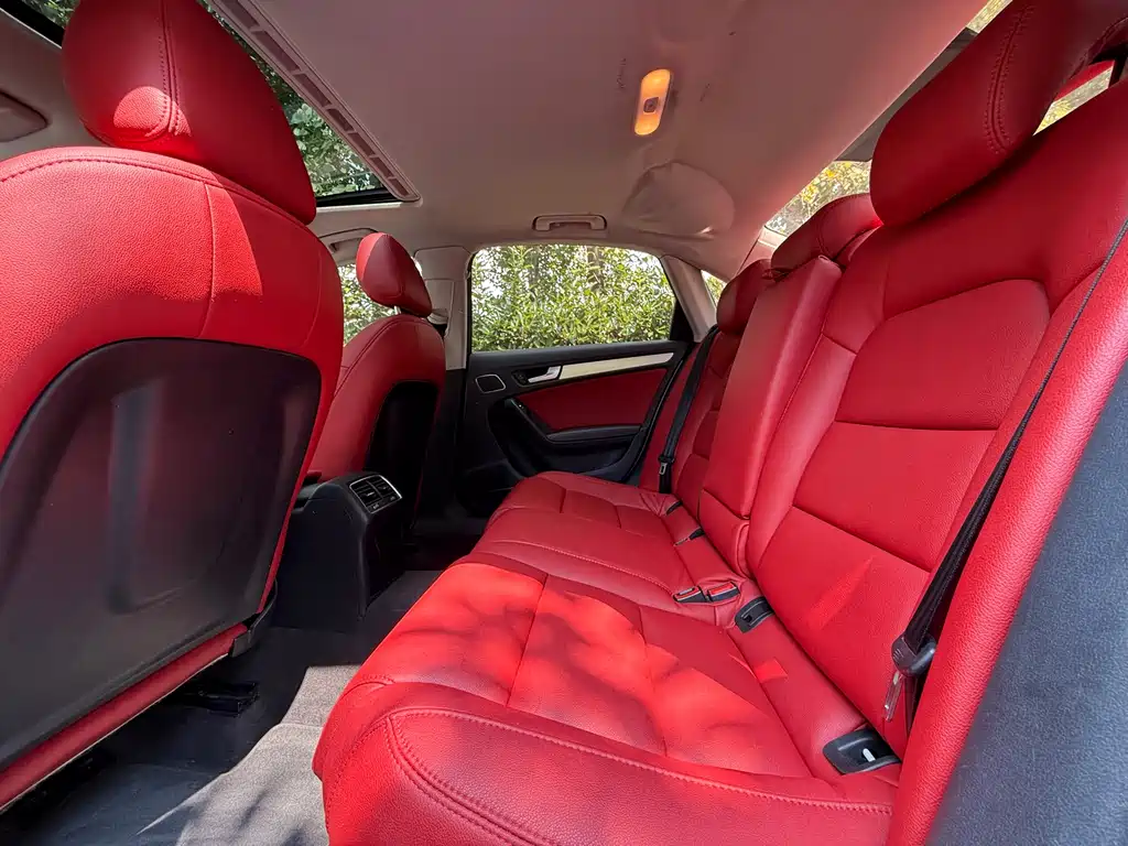Audi A4L 2015