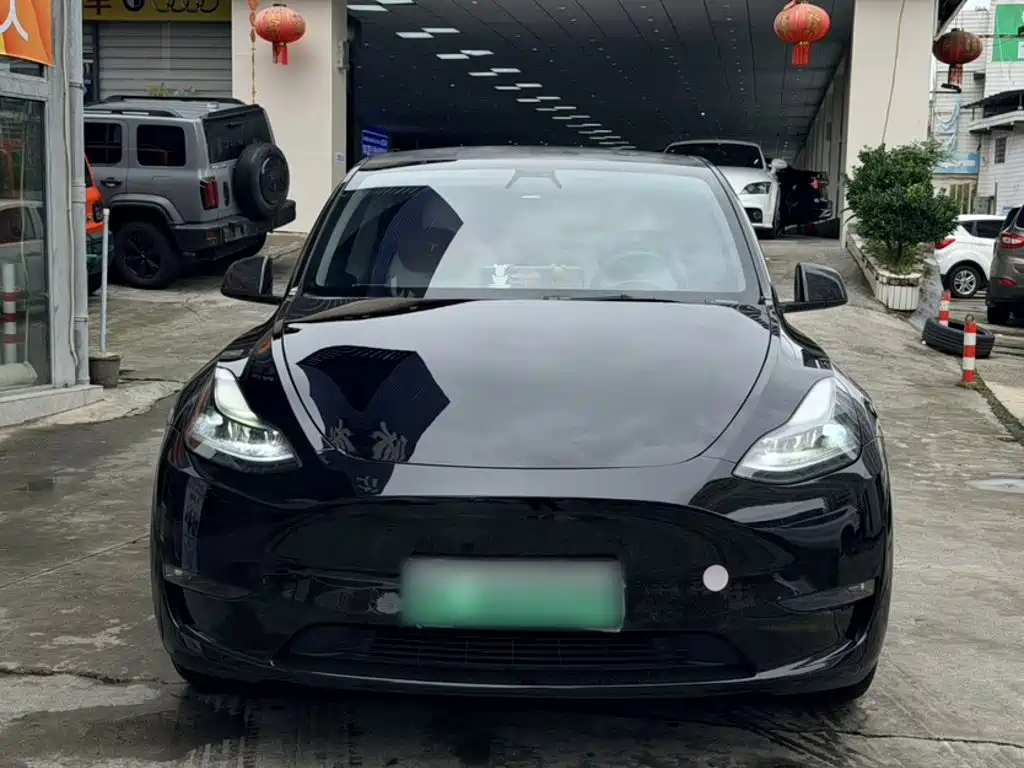 Tesla Model Y 2022