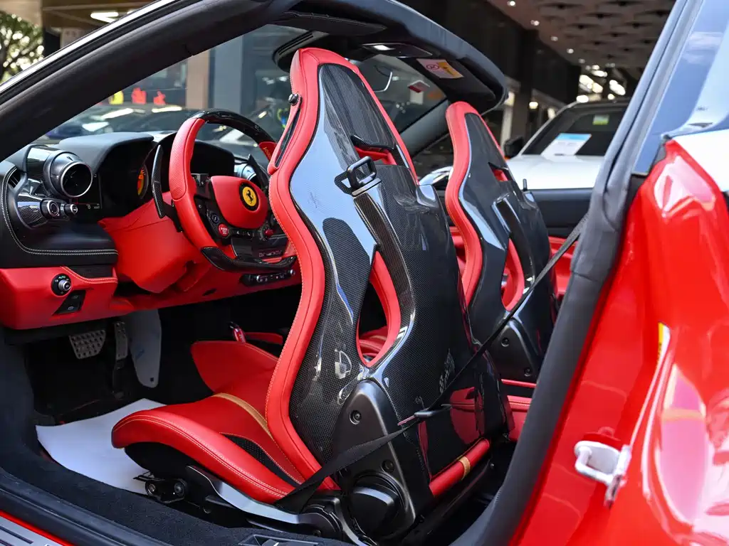 Ferrari F8 2022 — фото 10