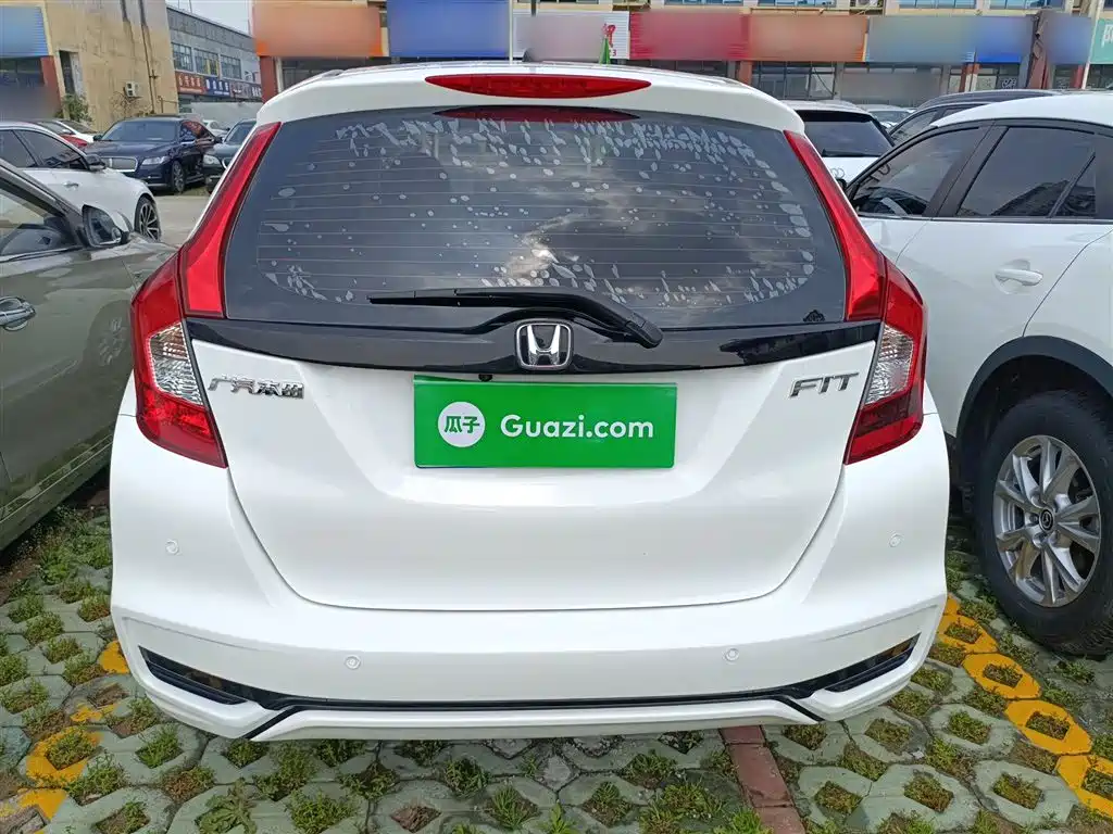 Honda Fit 2018 — фото 4