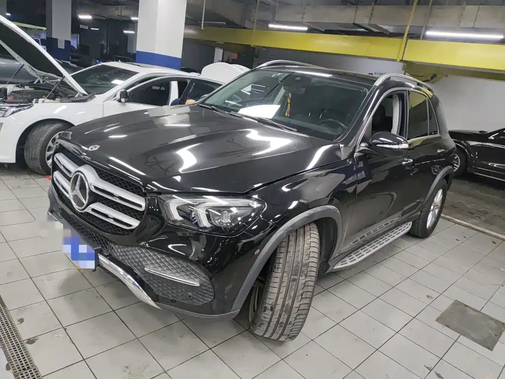 Mercedes-Benz GLE 2021 — фото 1