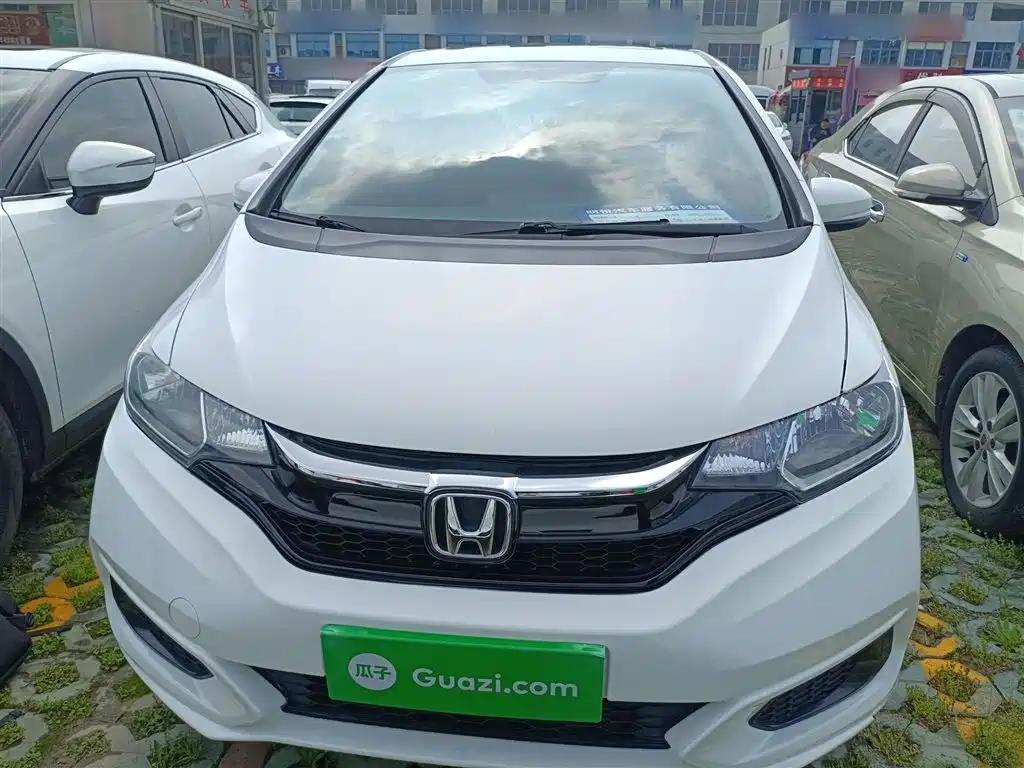 Honda Fit 2018 — фото 3