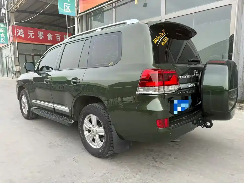 Toyota Land Cruiser 2013 — фото 4