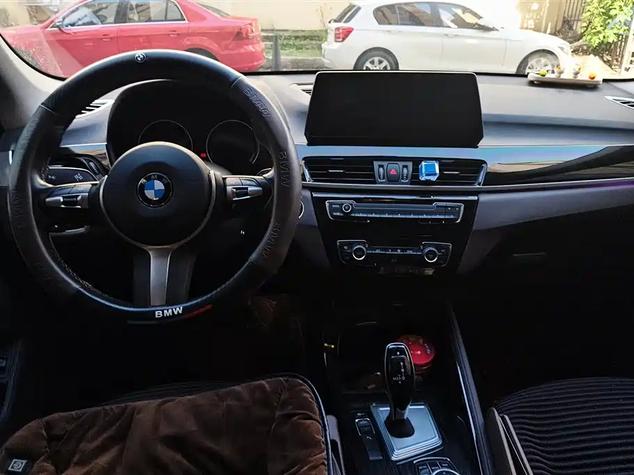 BMW X1 2021 — фото 12