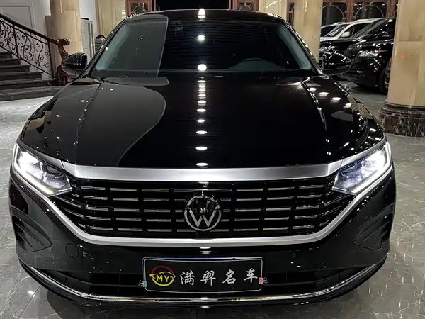 Volkswagen Passat 2024