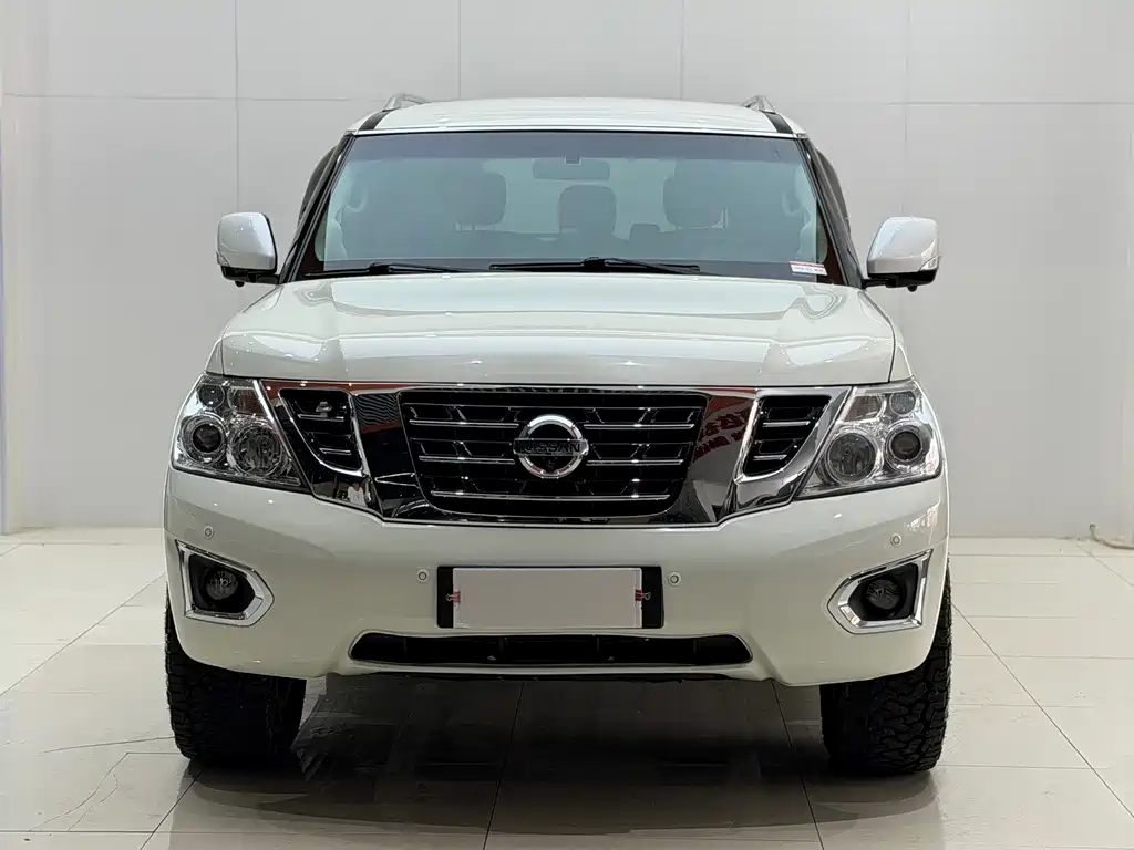 Nissan Patrol 2017 — фото 1