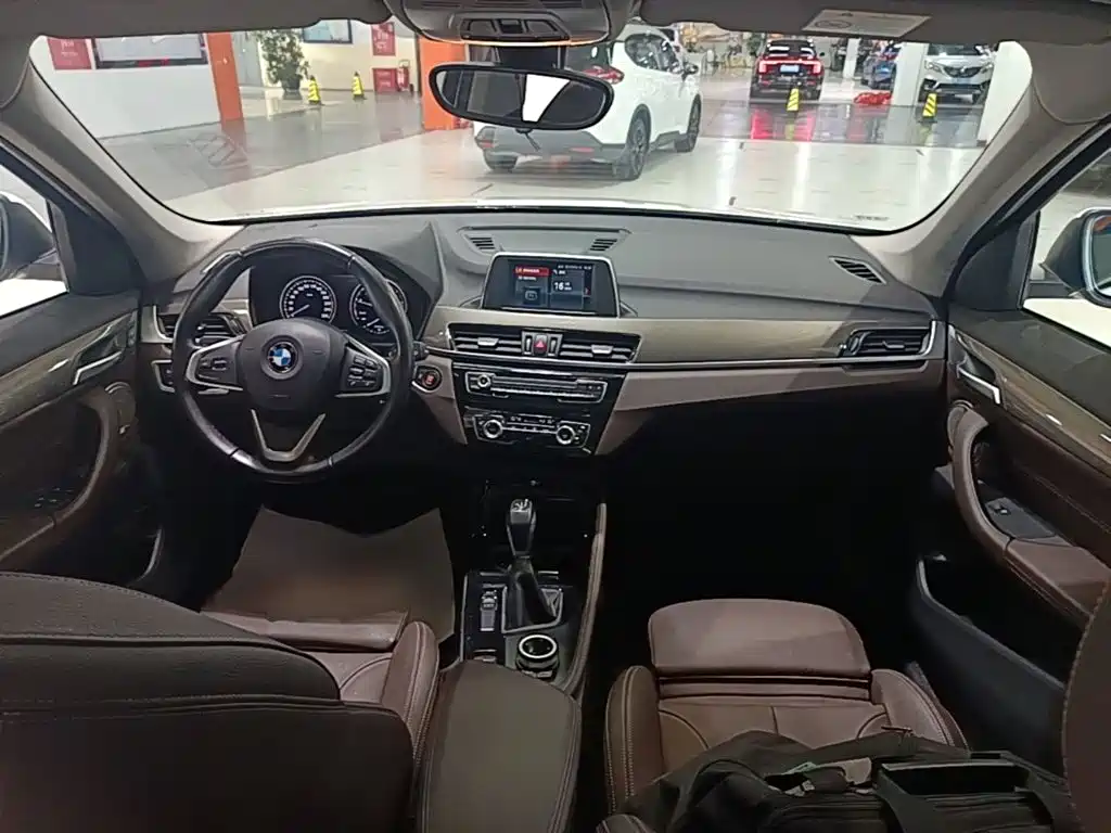 BMW X1 2019 — фото 10