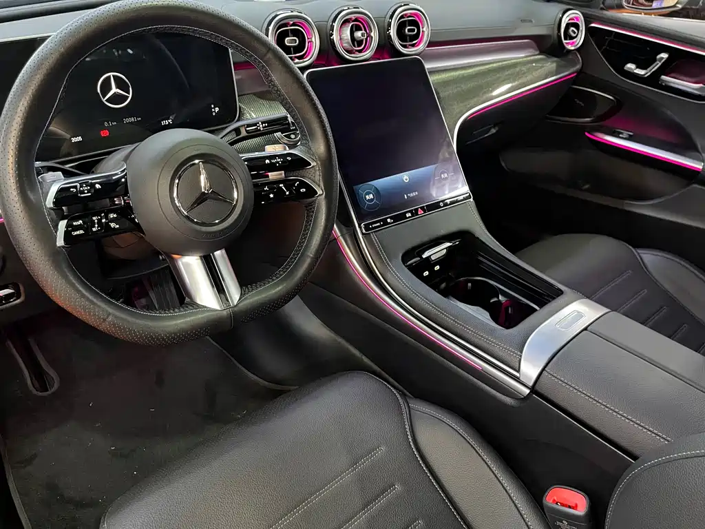 Mercedes-Benz C-Class 2024 — фото 6