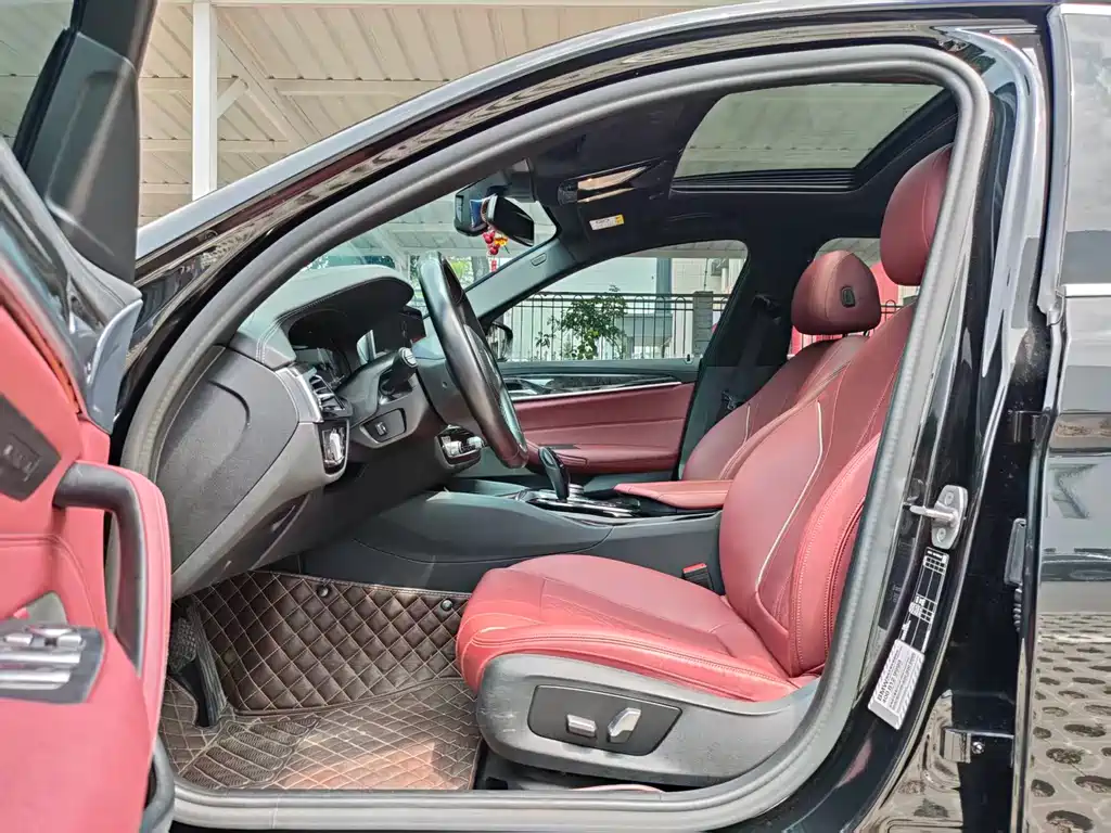 BMW 5 Series 2022