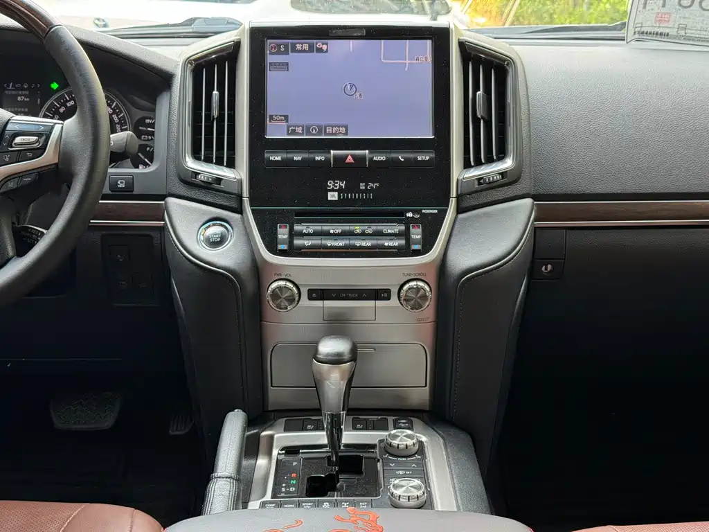 Toyota Land Cruiser 2017 — фото 13