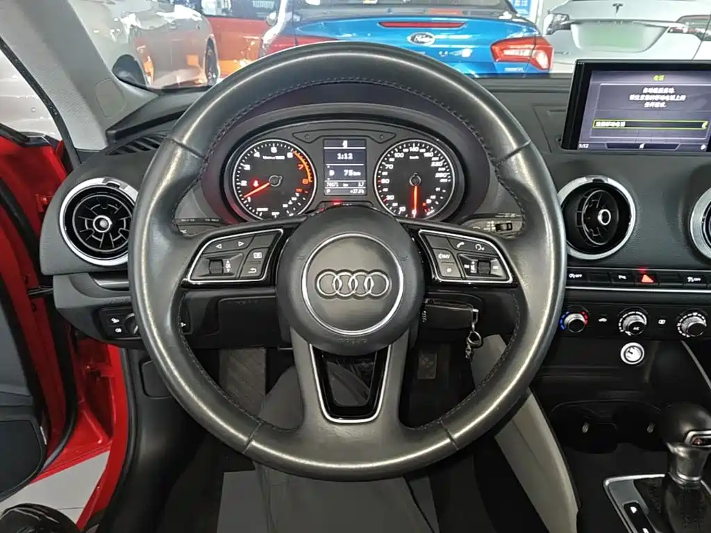 Audi A3 2017 — фото 11