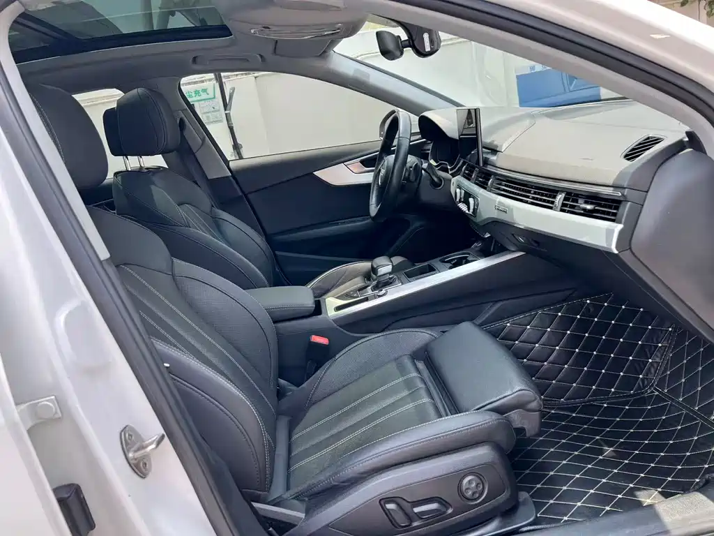 Audi A4L 2025