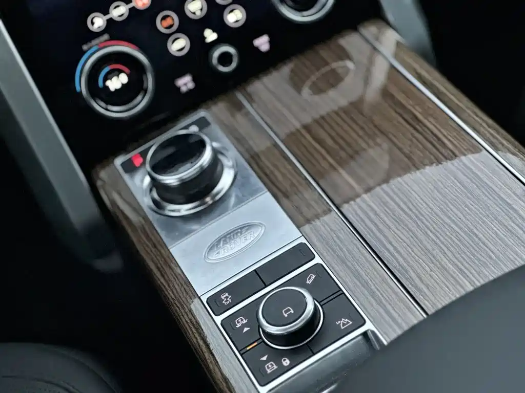 Land Rover Range Rover 2020 — фото 11