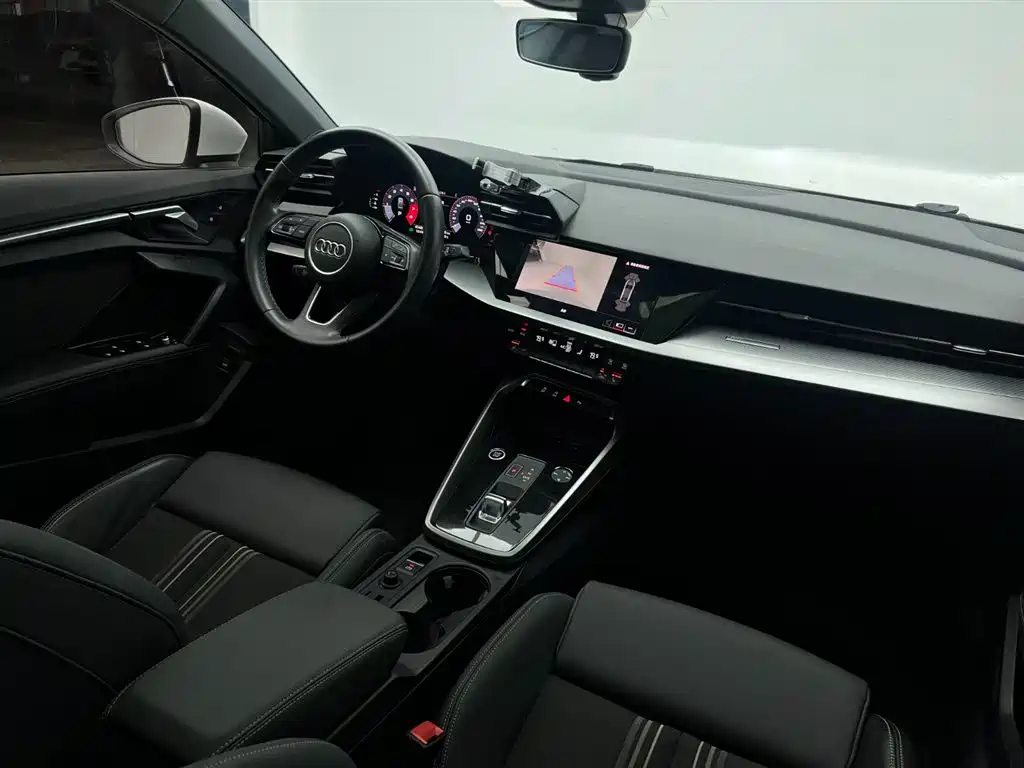 Audi A3 2023 — фото 16