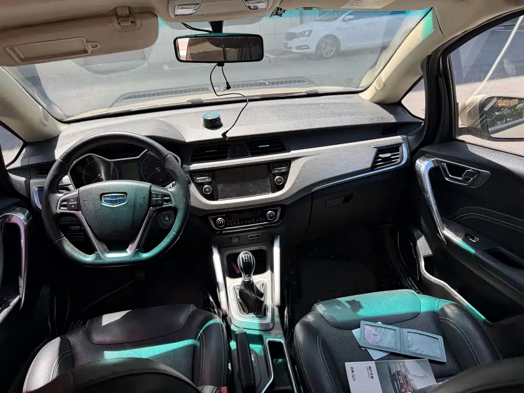 Geely Vision X3 2017