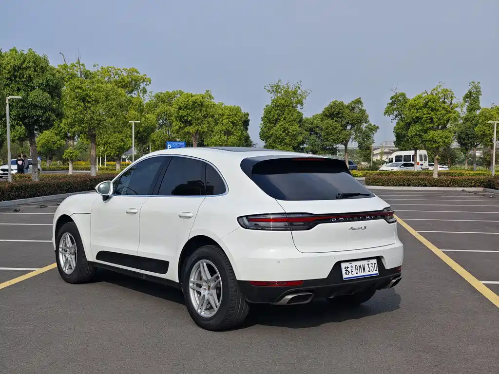 Porsche Macan 2020 — фото 12