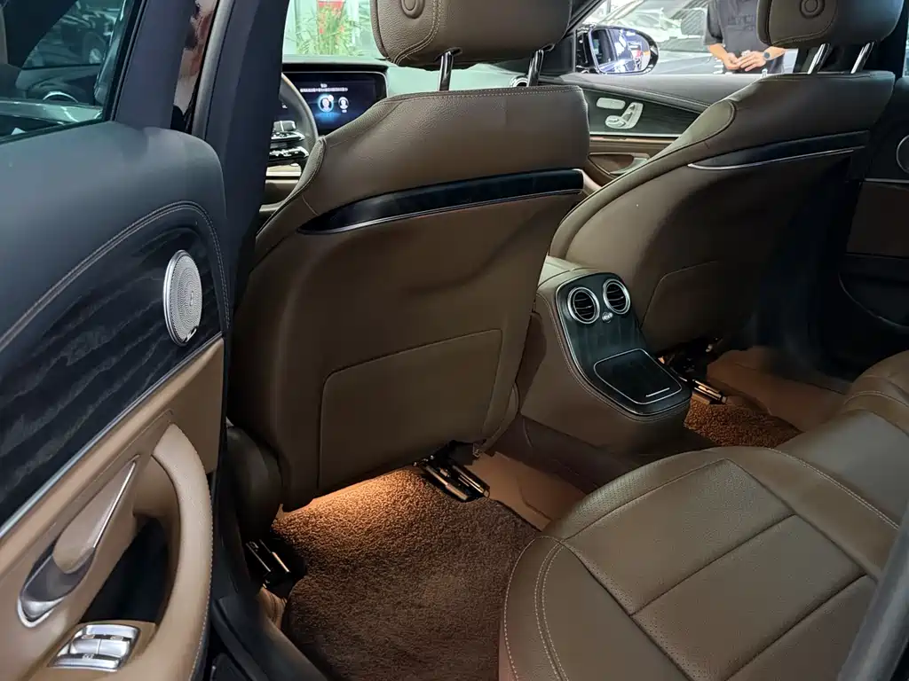 Mercedes-Benz E-Class 2023