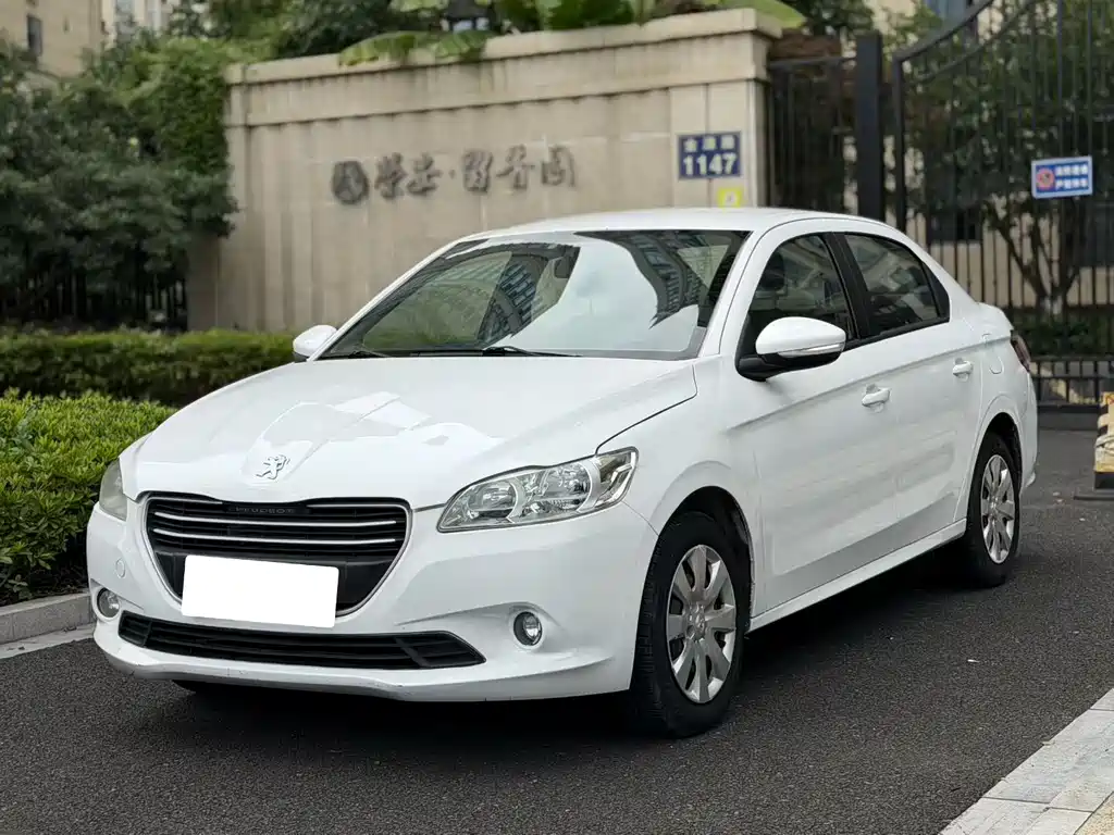 Peugeot 301 2015