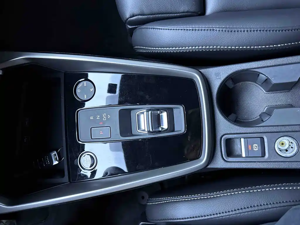 Audi A3 2022 — фото 13