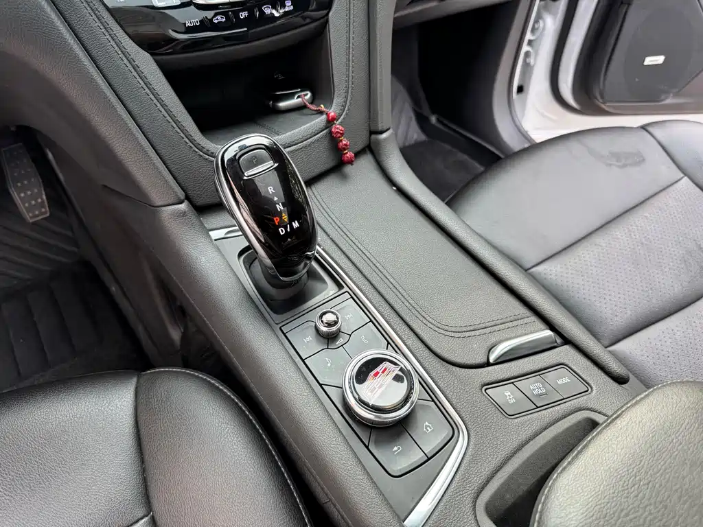 Cadillac XT5 2021 — фото 18