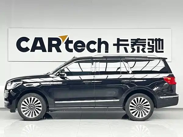 Lincoln Navigator 2023