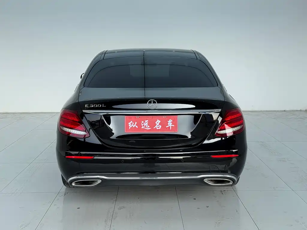 Mercedes-Benz E-Class 2019 — фото 17
