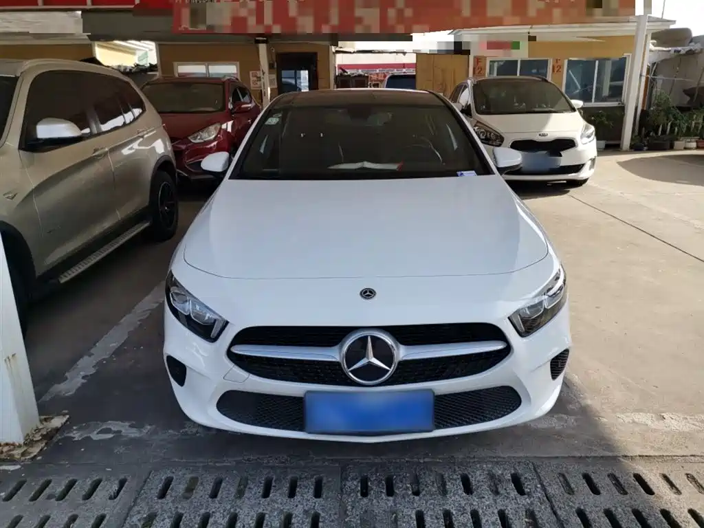 Mercedes-Benz A-Class 2019 — фото 19