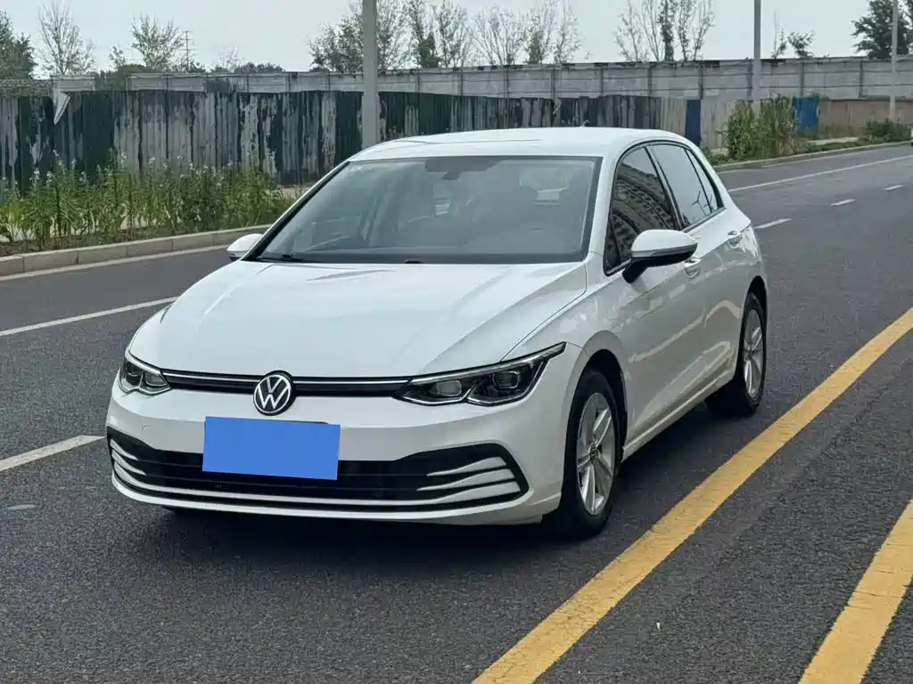 Volkswagen Golf 2023