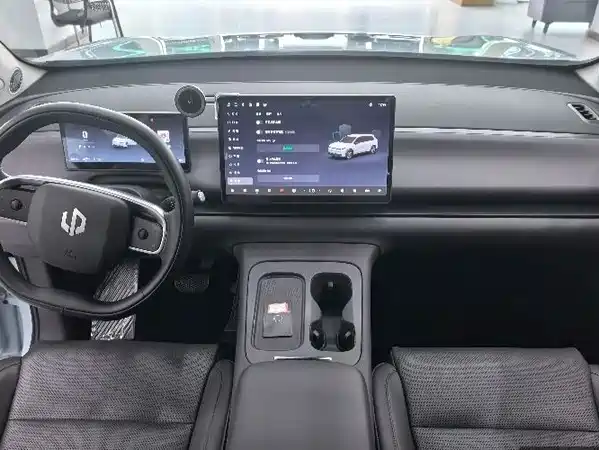 Leapmotor C10 2025