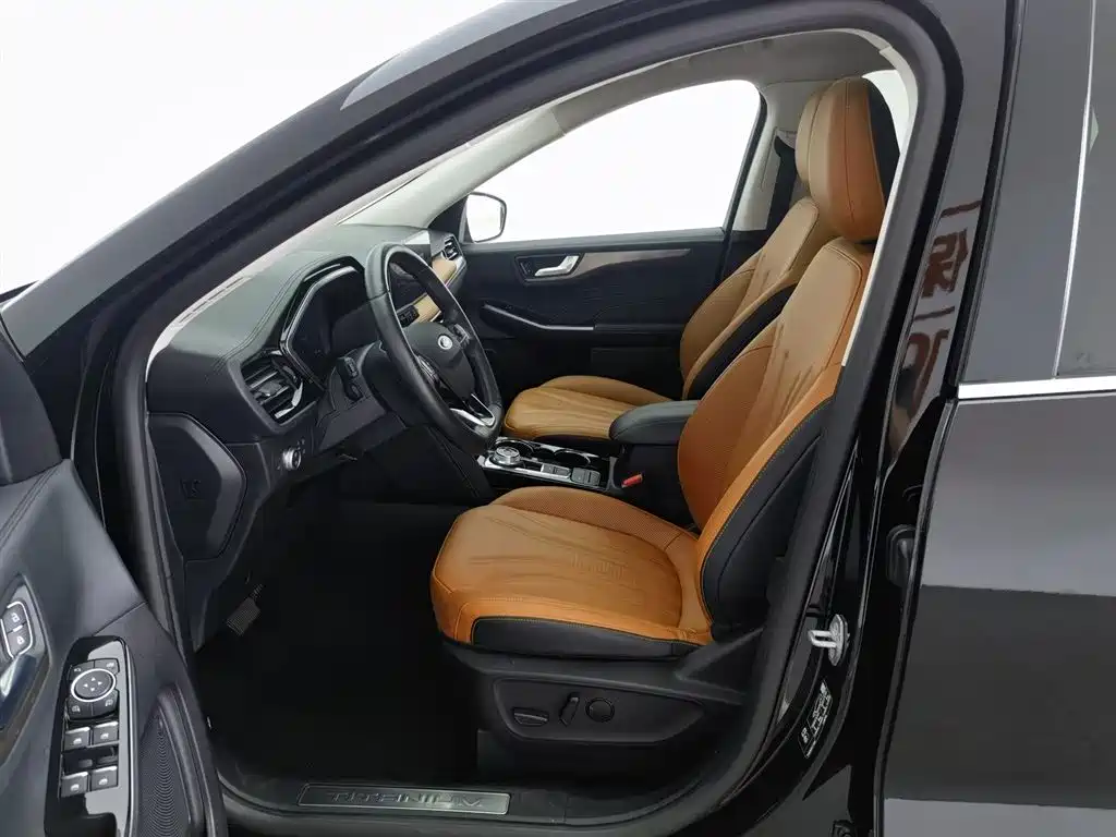 Ford Escape 2020 — фото 10