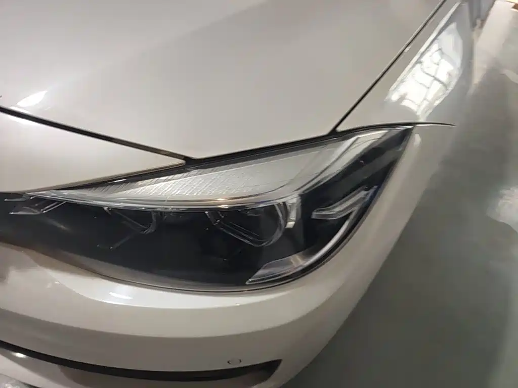 BMW 3 Series GT 2018 — фото 24