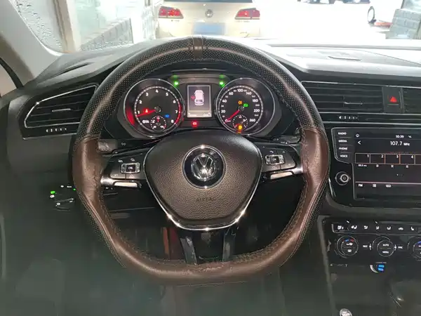 Volkswagen Tiguan L 2018