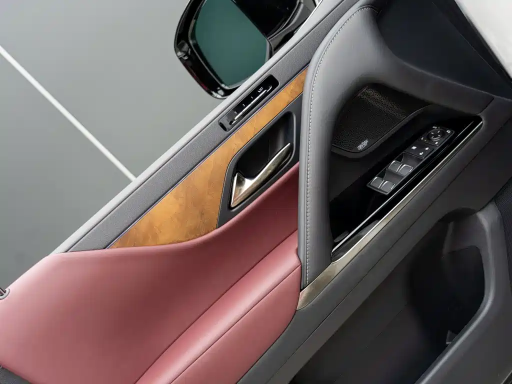 Lexus LX 2026 — фото 8