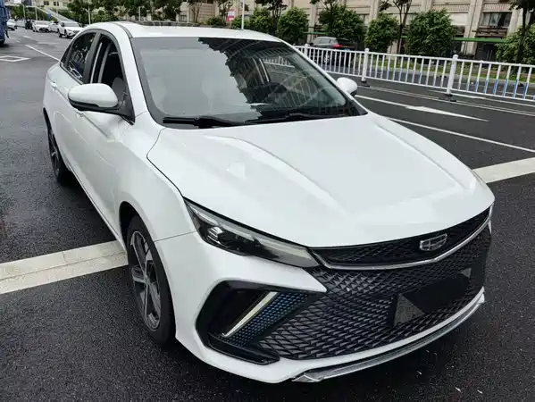 Geely Emgrand L 2022