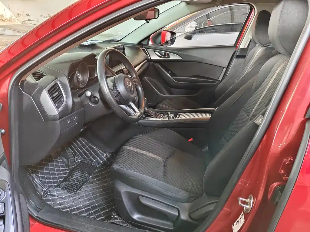 Mazda 3 Axela 2017