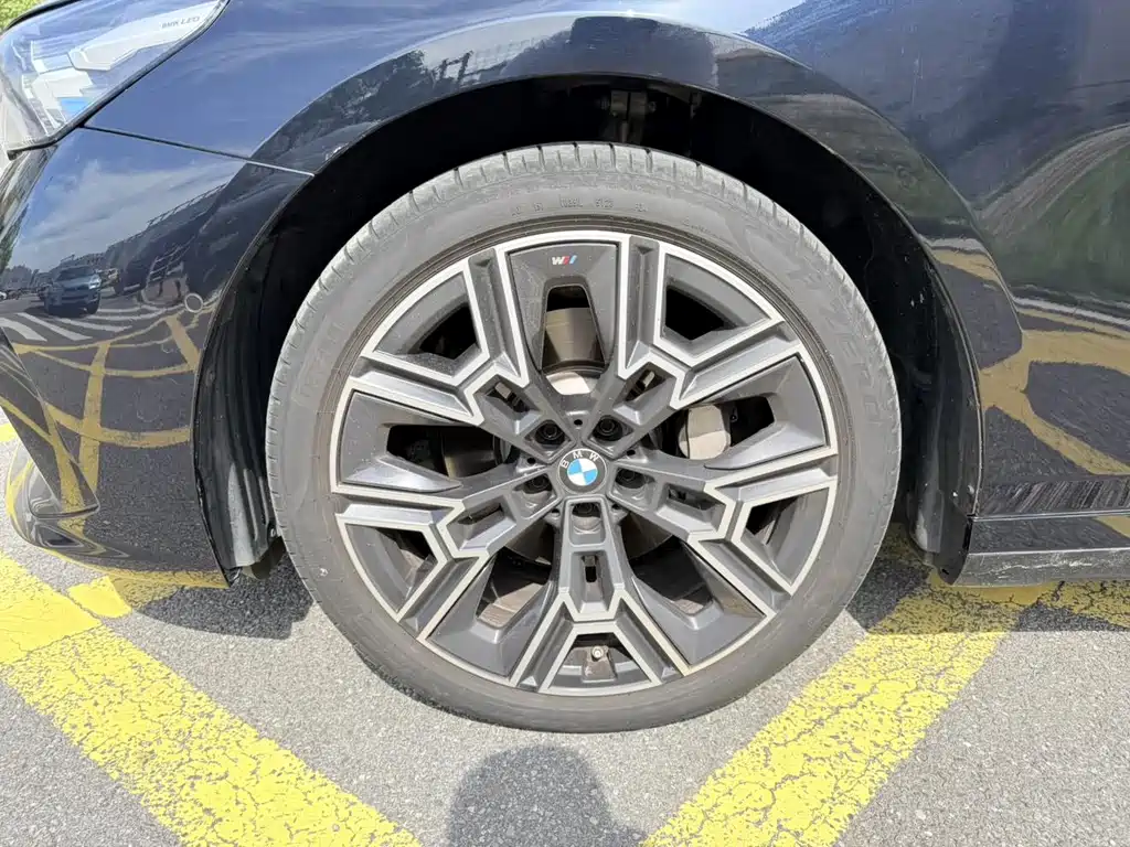 BMW 5 Series 2024