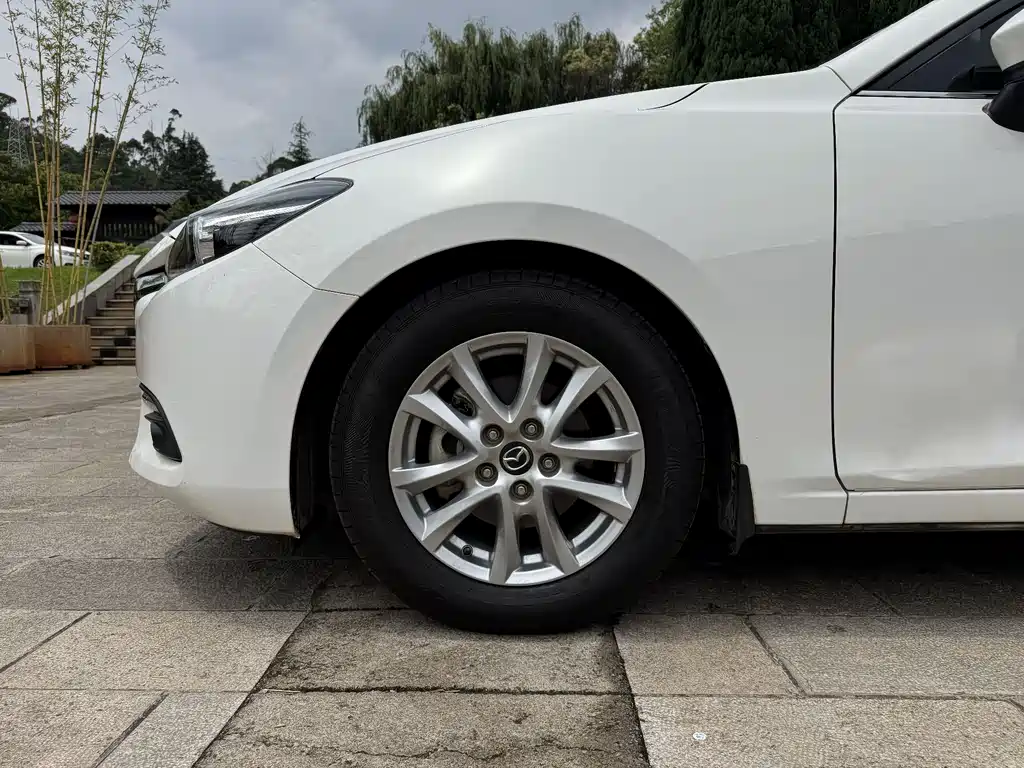 Mazda 3 Angkesela 2018