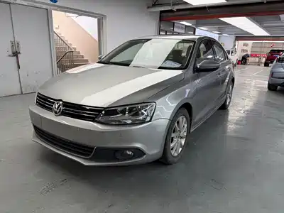 Volkswagen Sagitar 2013