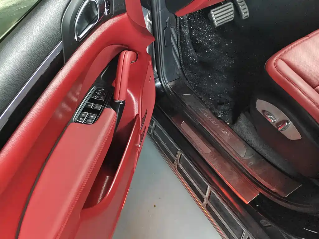 Porsche Cayenne 2012