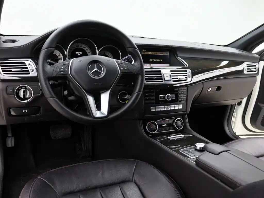 Mercedes-Benz CLS 2013 — фото 4