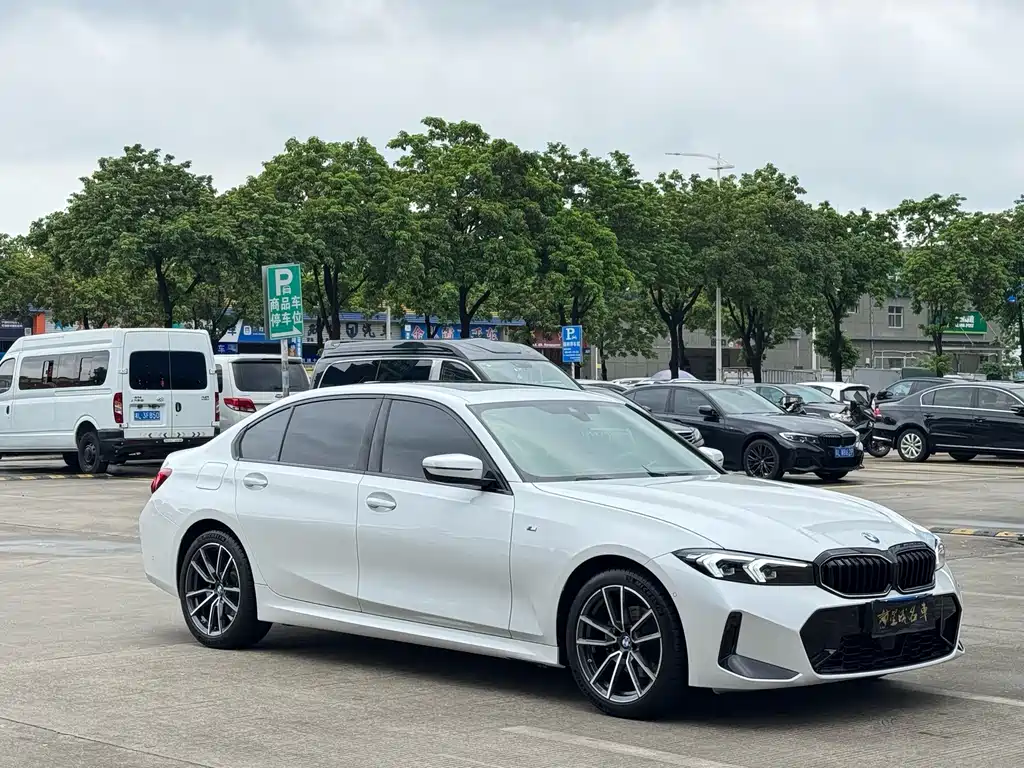 BMW 3 Series 2025