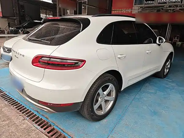 Porsche Macan 2015