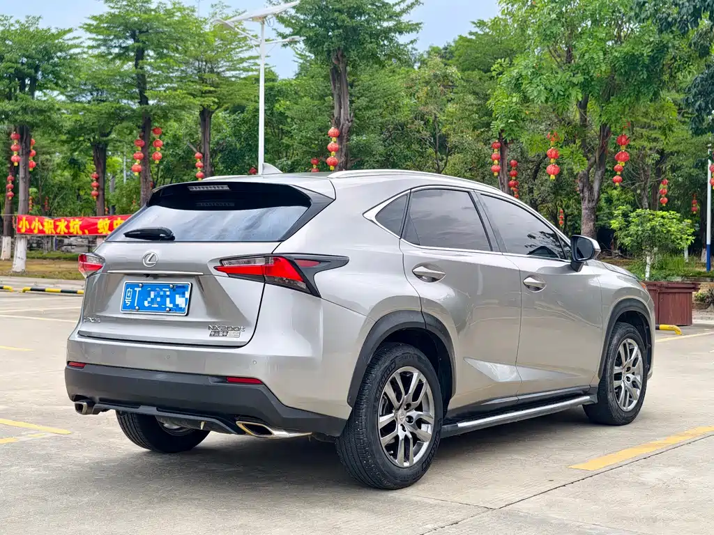 Lexus NX 2015 — фото 8