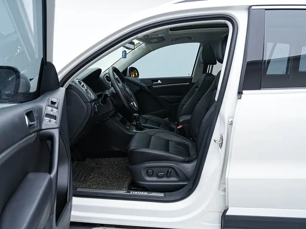 Volkswagen Tiguan 2016 — фото 13