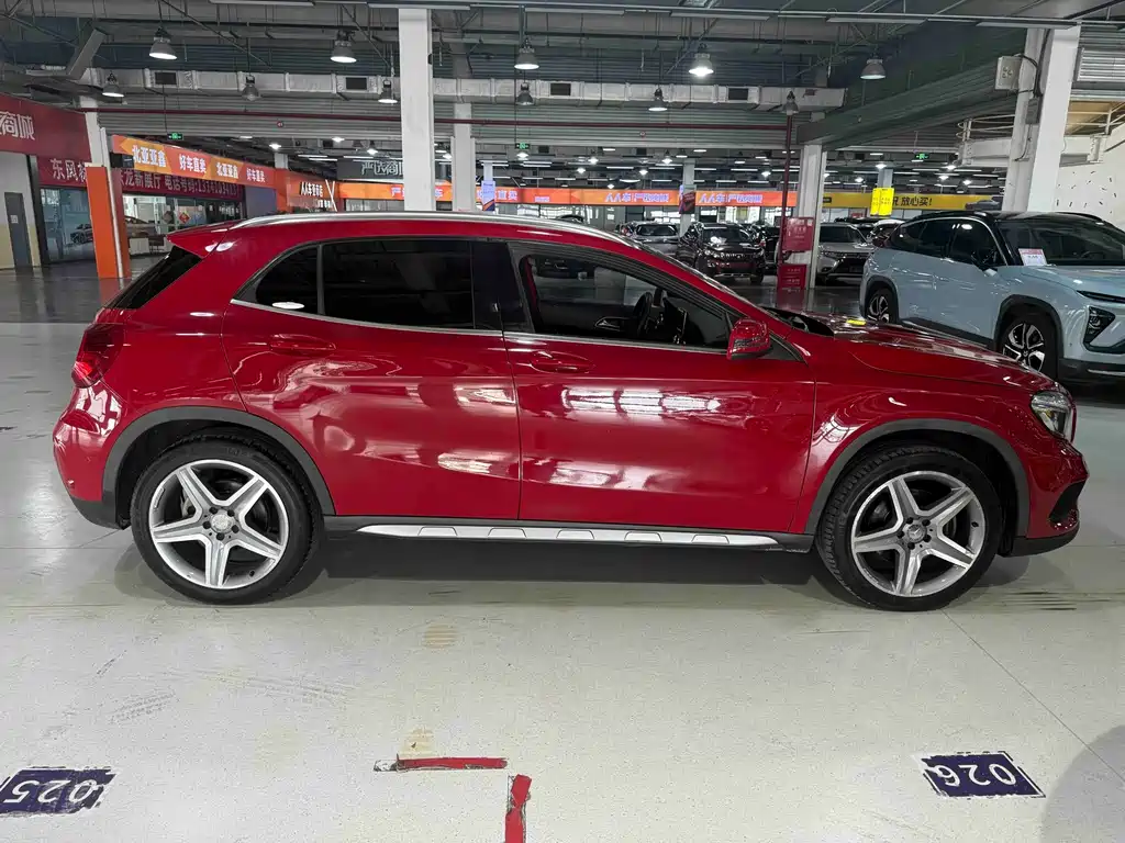 Mercedes-Benz GLA 2016 — фото 24