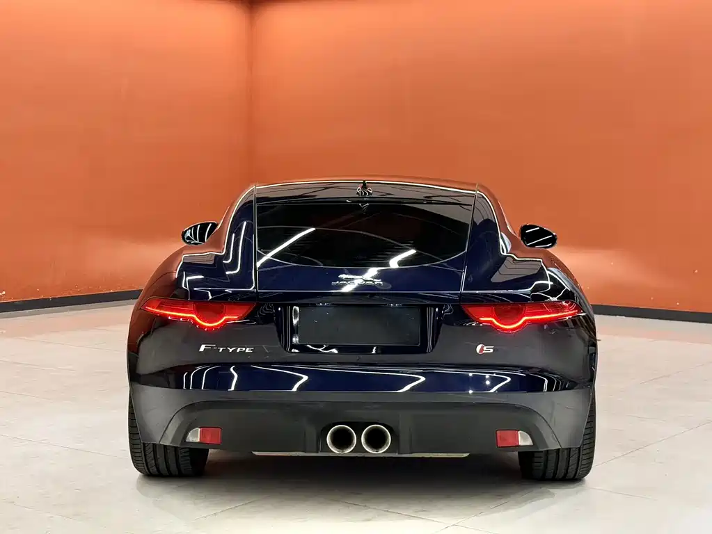 Jaguar F-TYPE 2017 — фото 10